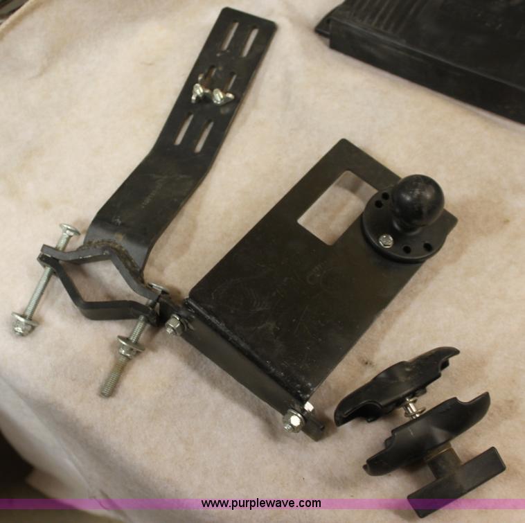 image for item E8441 EZ-Steer 500 assisted steering system