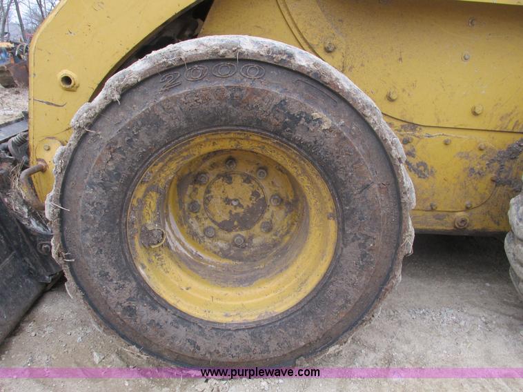 image for item A3912 2000 Caterpillar 246 skid steer