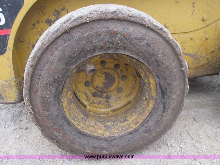 image for item A3912 2000 Caterpillar 246 skid steer