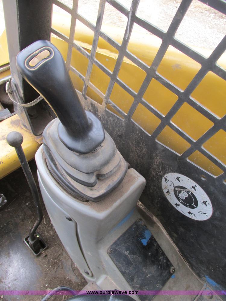 image for item A3912 2000 Caterpillar 246 skid steer