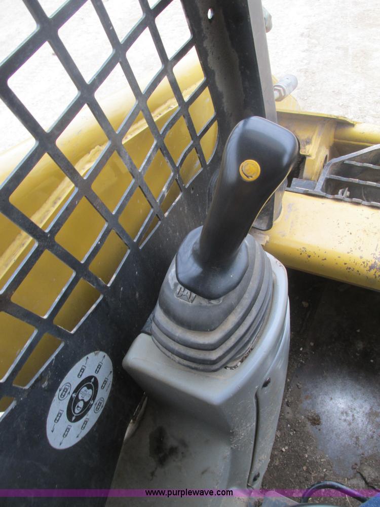 image for item A3912 2000 Caterpillar 246 skid steer