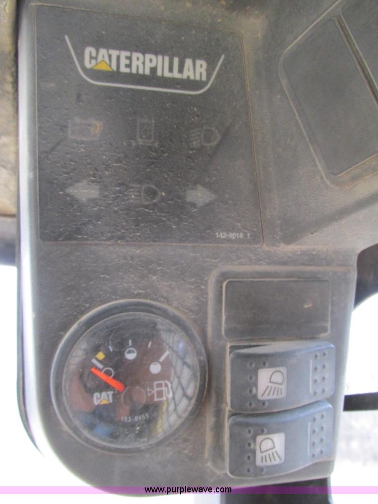 image for item A3912 2000 Caterpillar 246 skid steer