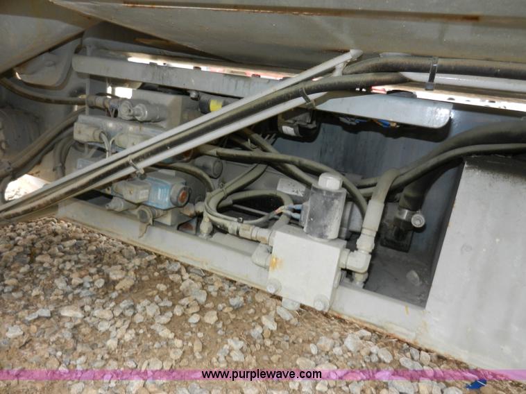 image for item A3913 SkyJack 3220 scissor lift