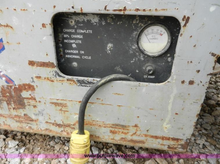 image for item A3913 SkyJack 3220 scissor lift