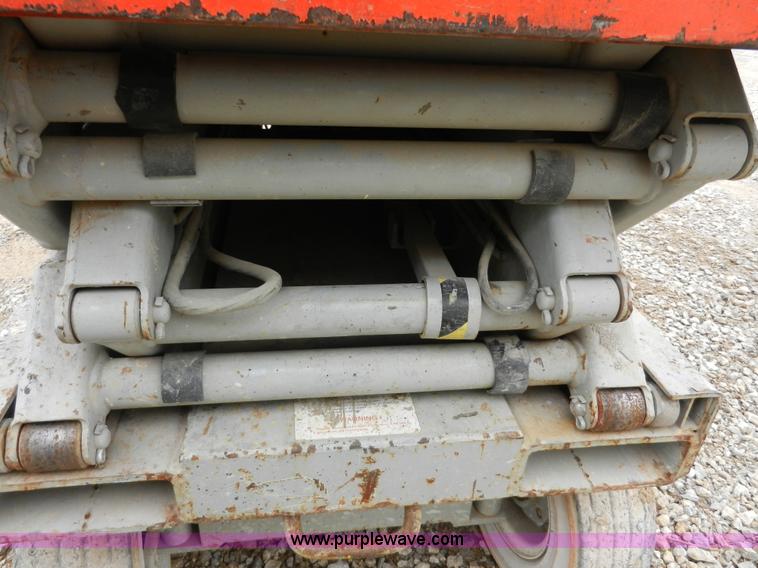 image for item A3913 SkyJack 3220 scissor lift
