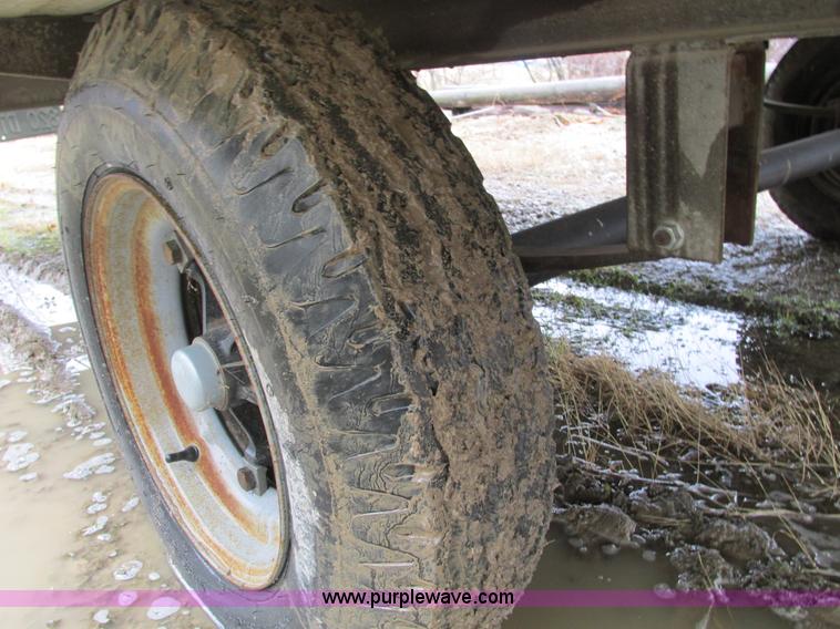 image for item F4232 2006 Comb 26' single axle office trailer