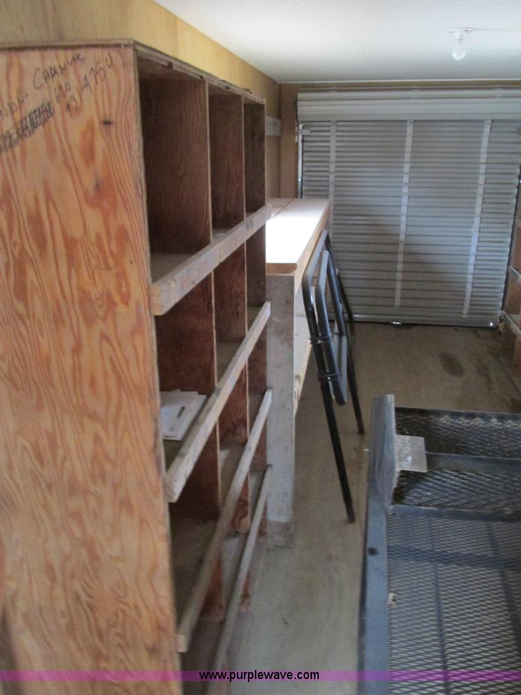 image for item F4232 2006 Comb 26' single axle office trailer