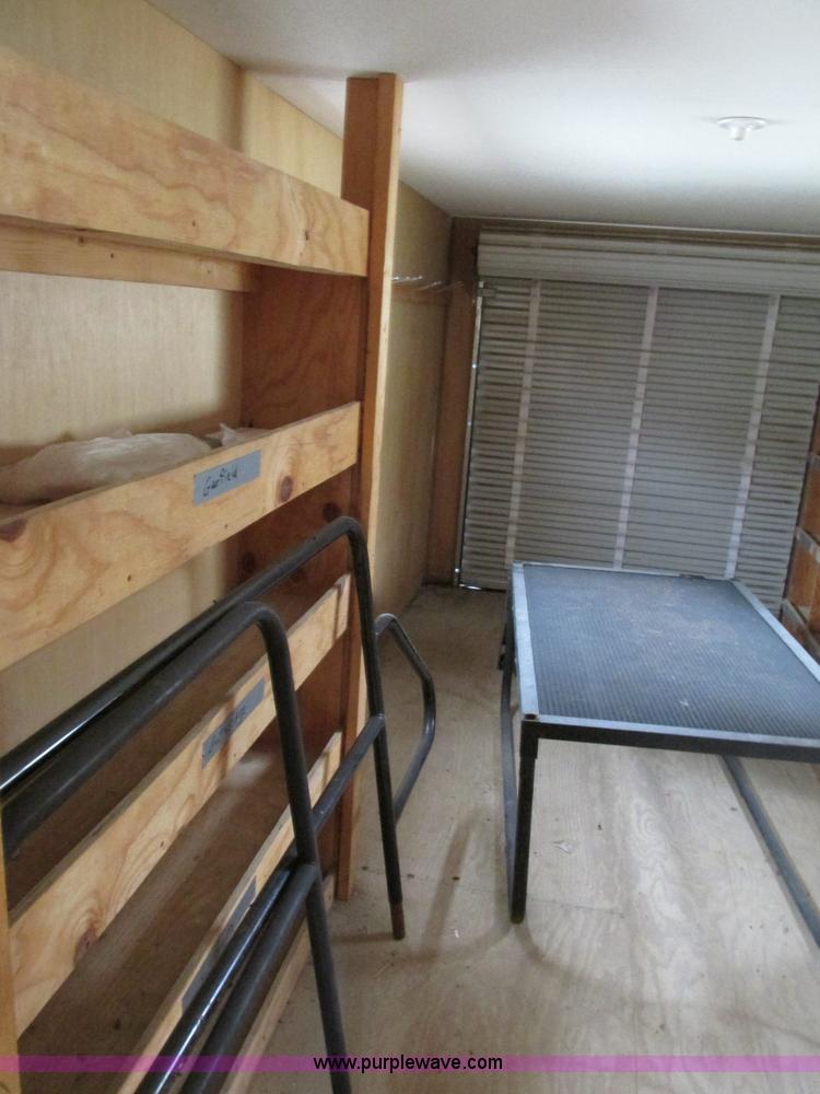 image for item F4233 2005 Comb 26' single axle office trailer