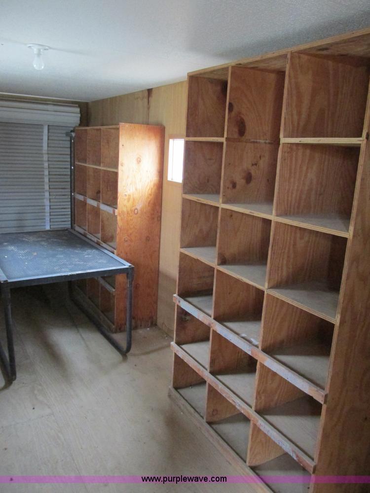 image for item F4234 2006 Comb 26' single axle office trailer