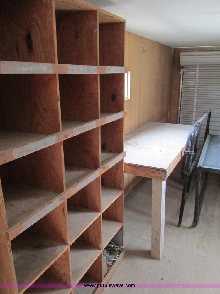 image for item F4234 2006 Comb 26' single axle office trailer