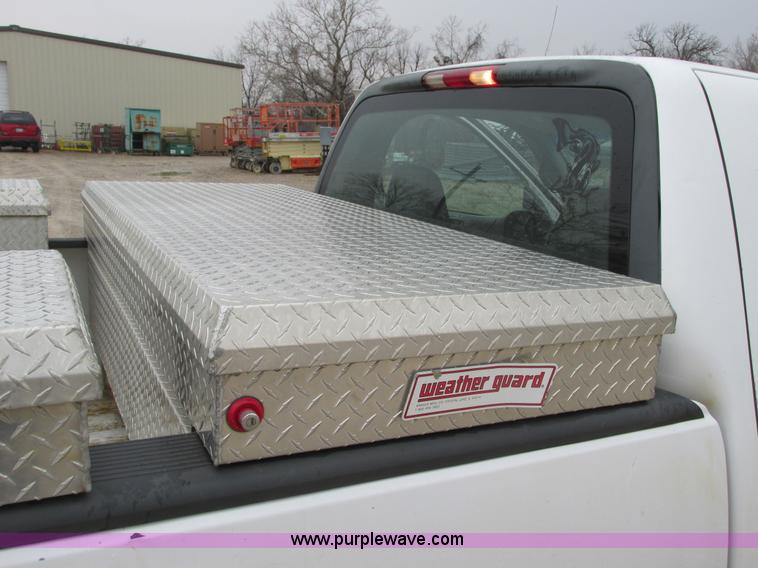 image for item F4236 2001 Ford F150 pickup truck