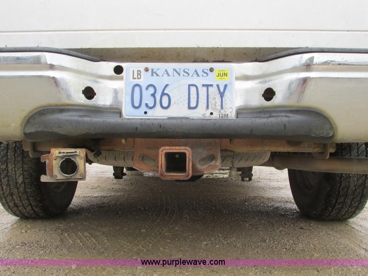 image for item F4236 2001 Ford F150 pickup truck