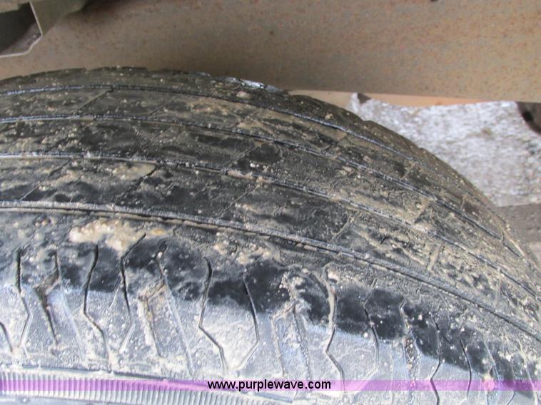 image for item F4237 1998 Ford F150 pickup truck