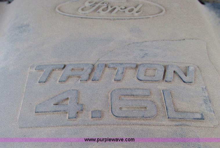 image for item F4237 1998 Ford F150 pickup truck