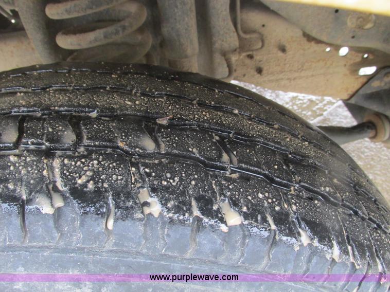 image for item F4239 1997 Ford F250 service truck