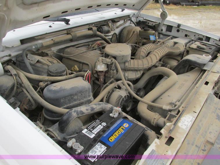 image for item F4239 1997 Ford F250 service truck