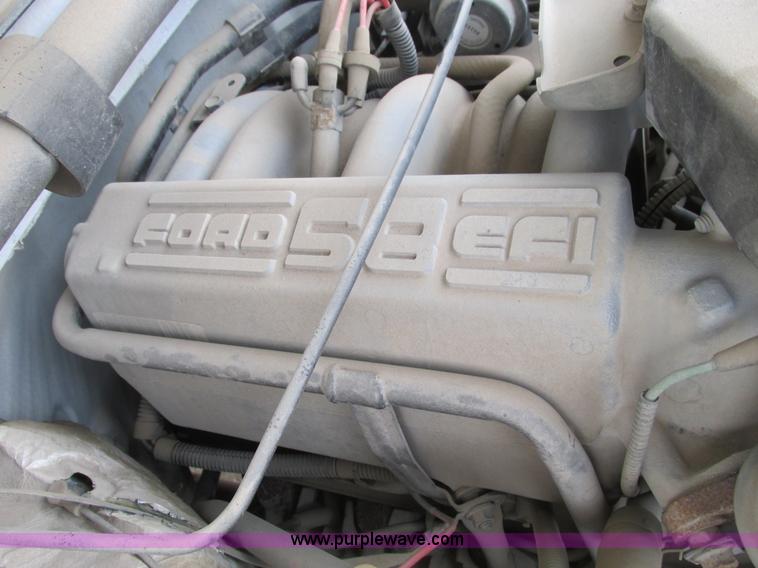 image for item F4239 1997 Ford F250 service truck