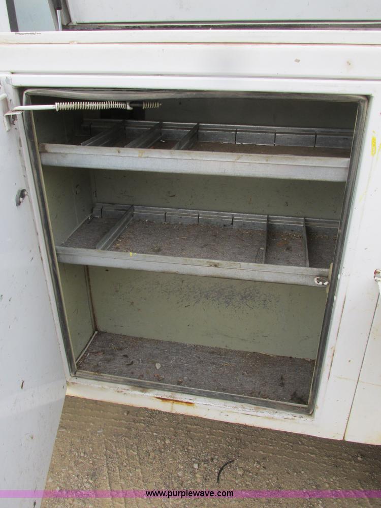 image for item F4239 1997 Ford F250 service truck