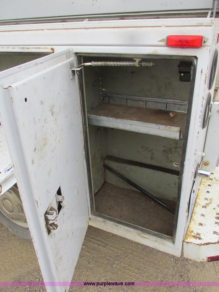 image for item F4239 1997 Ford F250 service truck