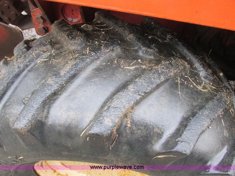 image for item F4242 1999 Ditch Witch 3700DD trencher