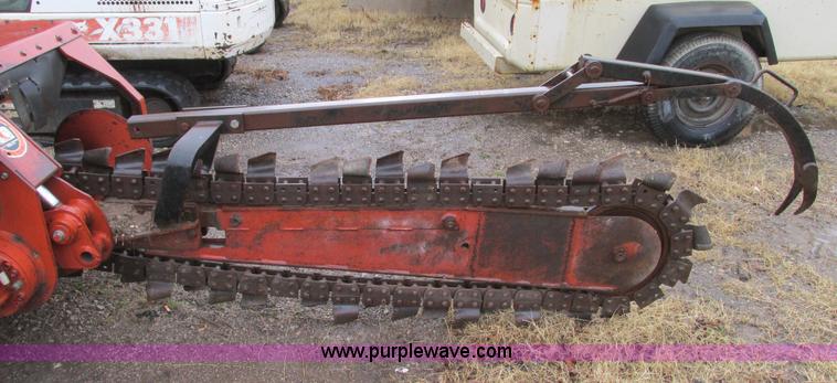 image for item F4242 1999 Ditch Witch 3700DD trencher