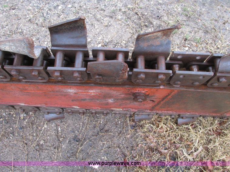 image for item F4242 1999 Ditch Witch 3700DD trencher