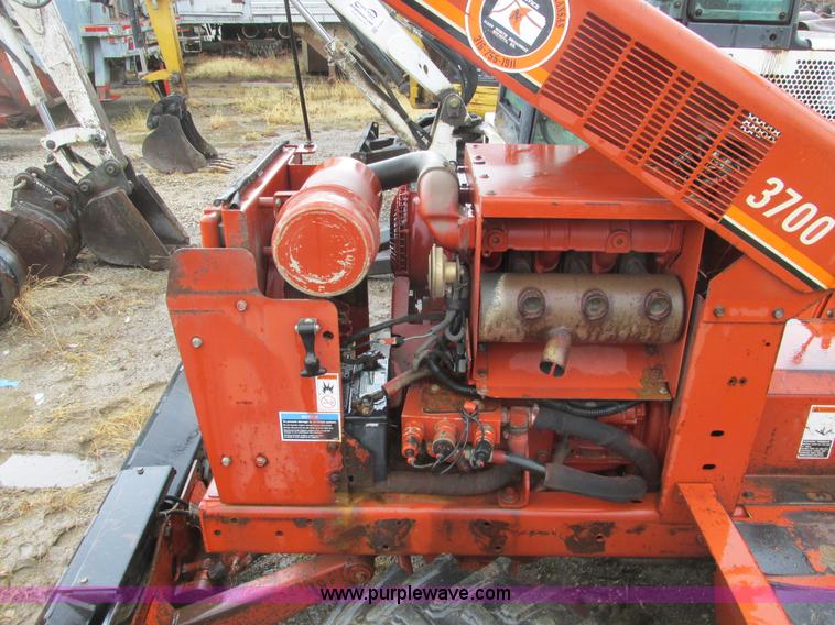 image for item F4242 1999 Ditch Witch 3700DD trencher