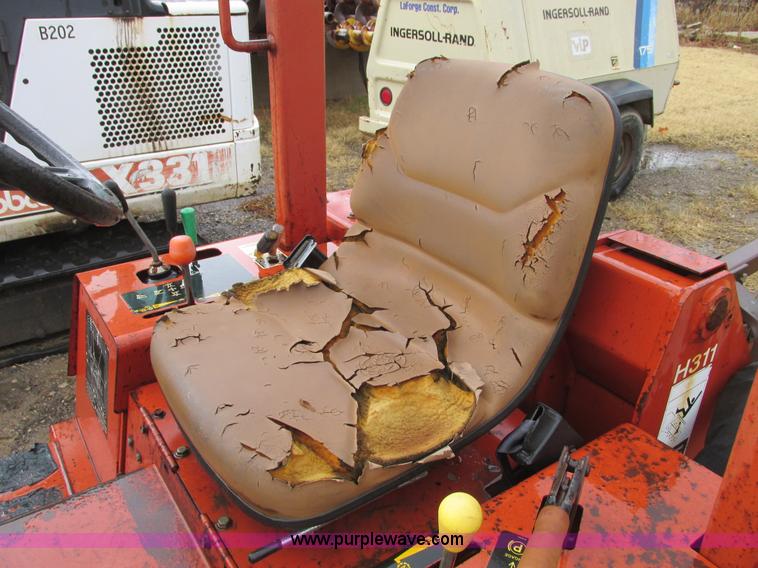 image for item F4242 1999 Ditch Witch 3700DD trencher