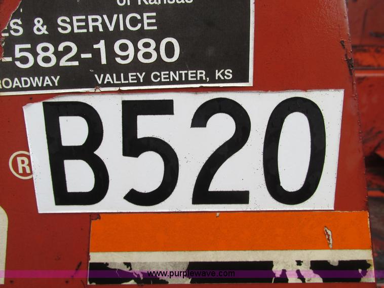 image for item F4242 1999 Ditch Witch 3700DD trencher