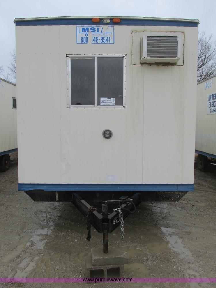 image for item F4248 2005 Comb 26' single axle office trailer