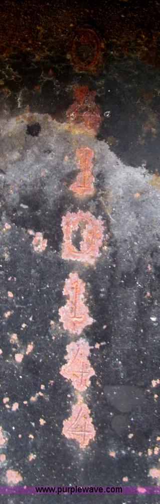 image for item F4277 2004 Comb 26' single axle office trailer