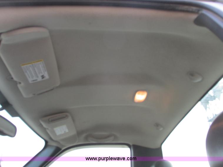 image for item F4278 2006 GMC Sierra 1500 pickup truck