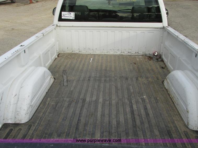 image for item F4278 2006 GMC Sierra 1500 pickup truck