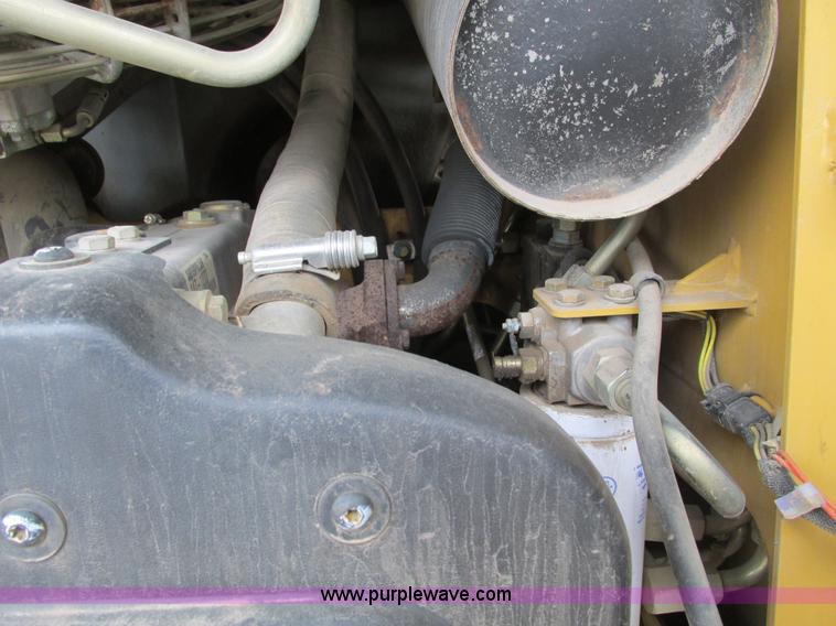 image for item F4279 2002 Caterpillar 236 skid steer