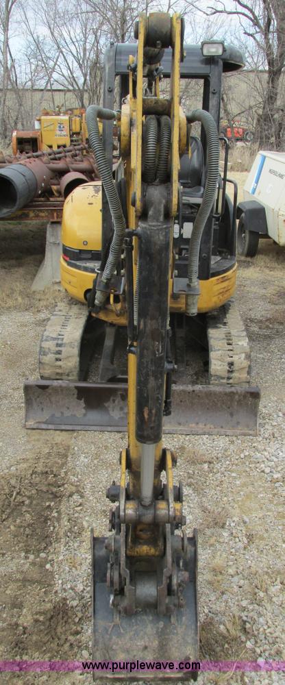 image for item F4280 2005 Caterpillar 303 CR mini excavator