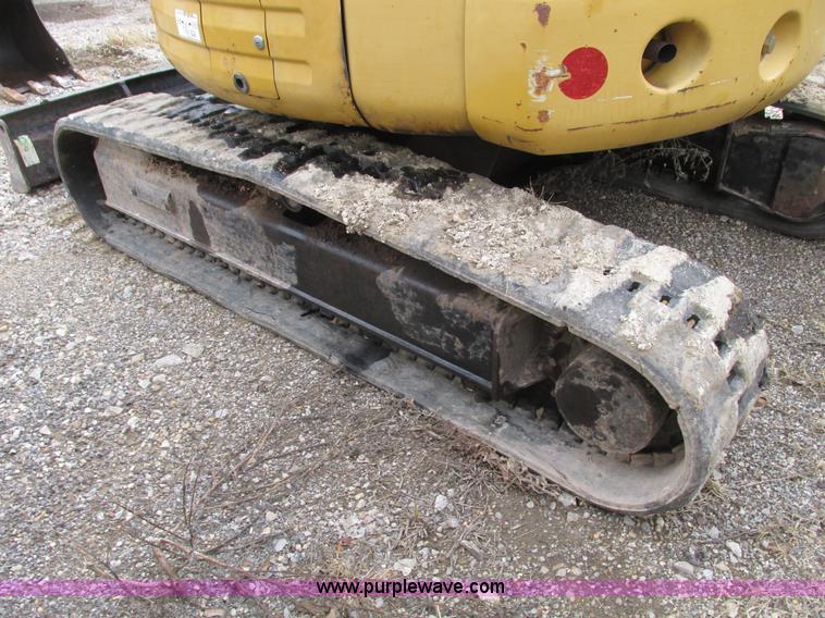 image for item F4280 2005 Caterpillar 303 CR mini excavator
