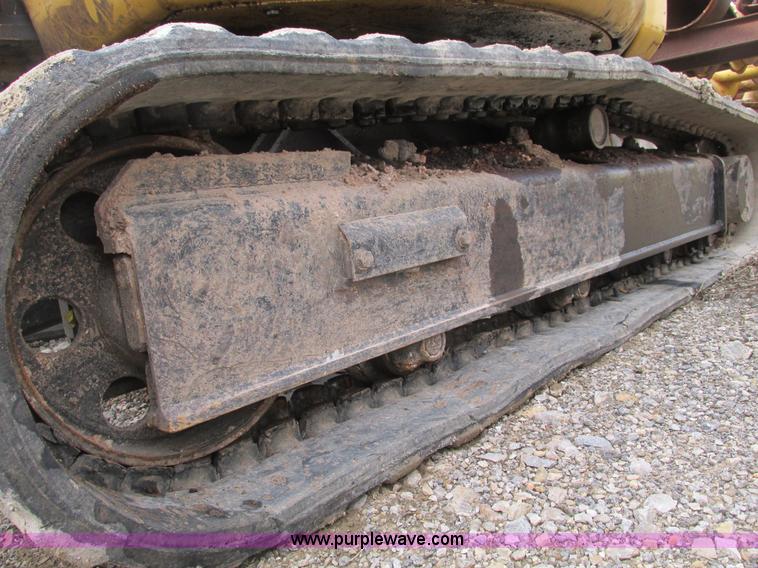 image for item F4280 2005 Caterpillar 303 CR mini excavator