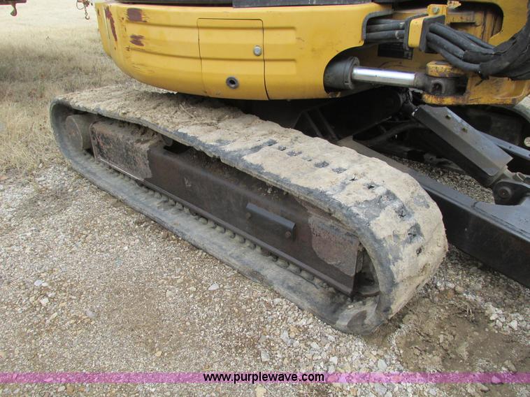 image for item F4280 2005 Caterpillar 303 CR mini excavator