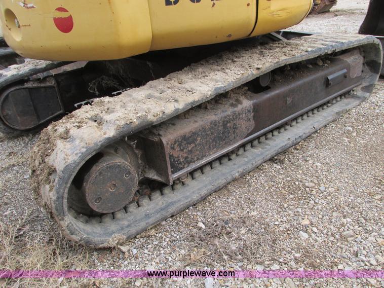 image for item F4280 2005 Caterpillar 303 CR mini excavator