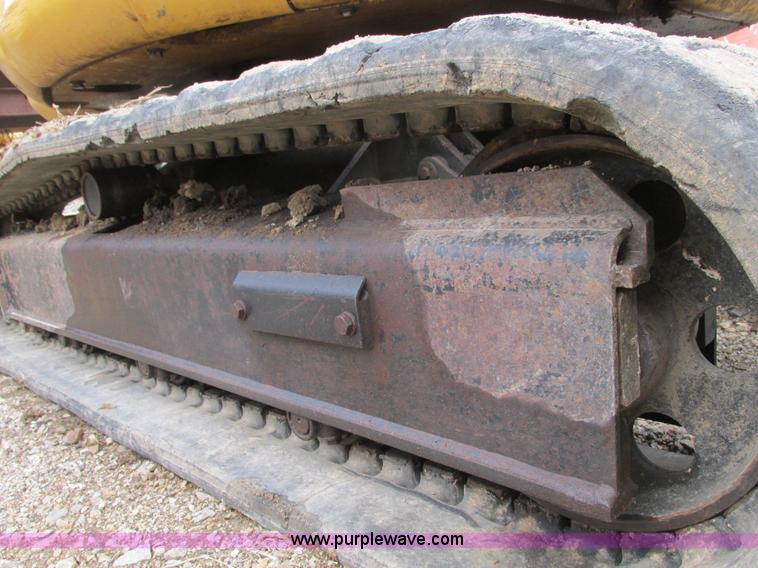 image for item F4280 2005 Caterpillar 303 CR mini excavator