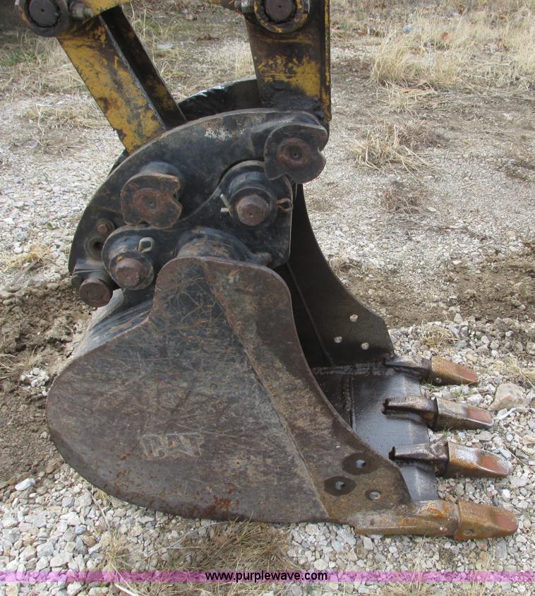 image for item F4280 2005 Caterpillar 303 CR mini excavator