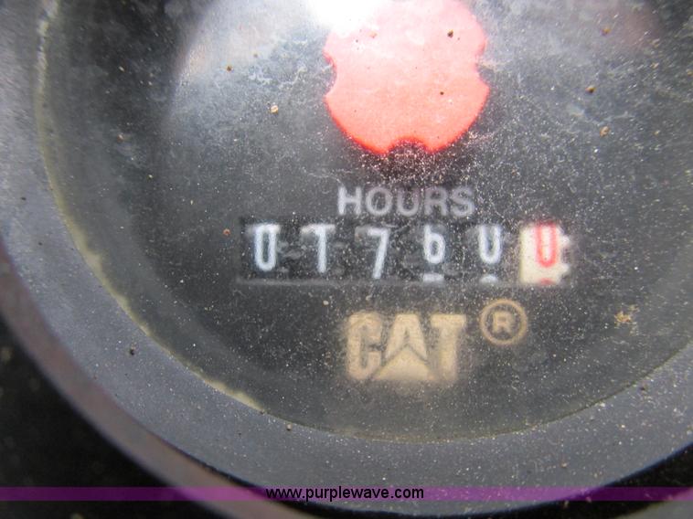 image for item F4280 2005 Caterpillar 303 CR mini excavator