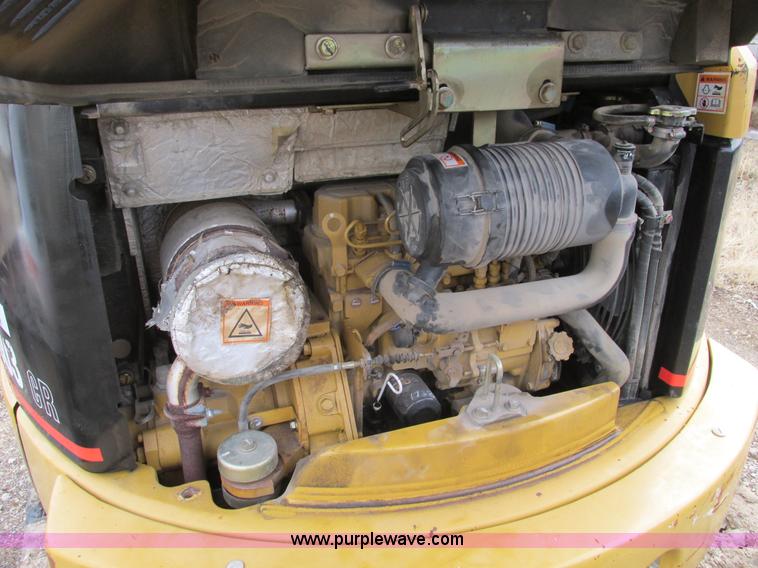 image for item F4280 2005 Caterpillar 303 CR mini excavator
