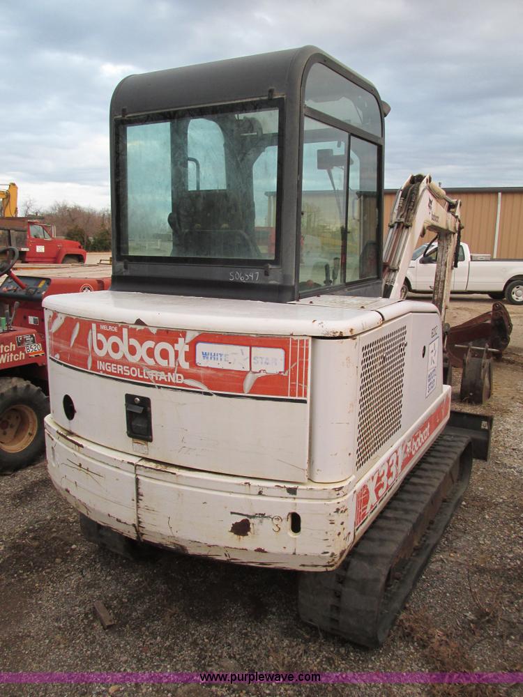image for item F4281 1997 Bobcat X331 compact excavator