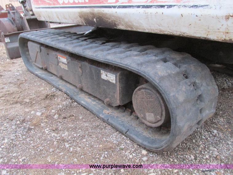 image for item F4281 1997 Bobcat X331 compact excavator