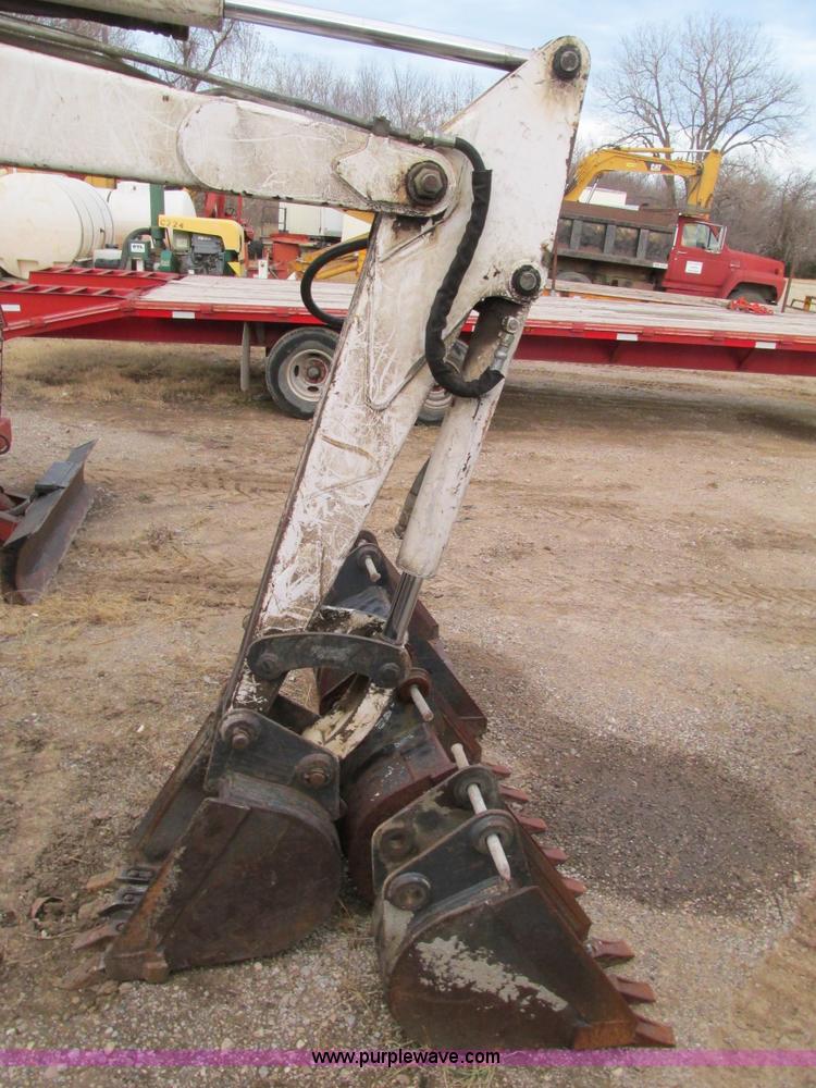 image for item F4281 1997 Bobcat X331 compact excavator