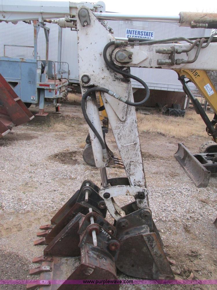 image for item F4281 1997 Bobcat X331 compact excavator
