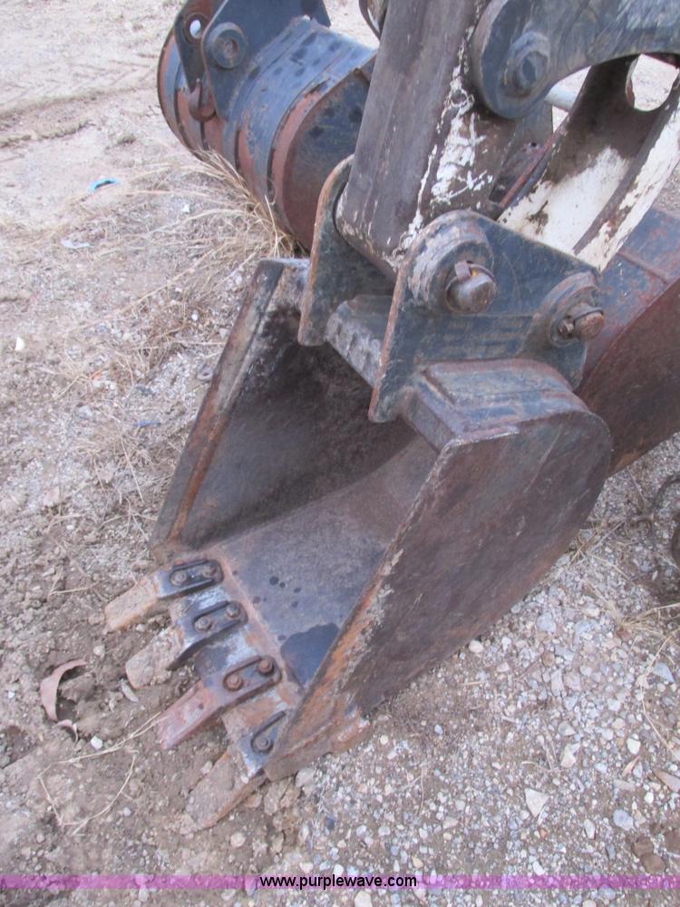 image for item F4281 1997 Bobcat X331 compact excavator