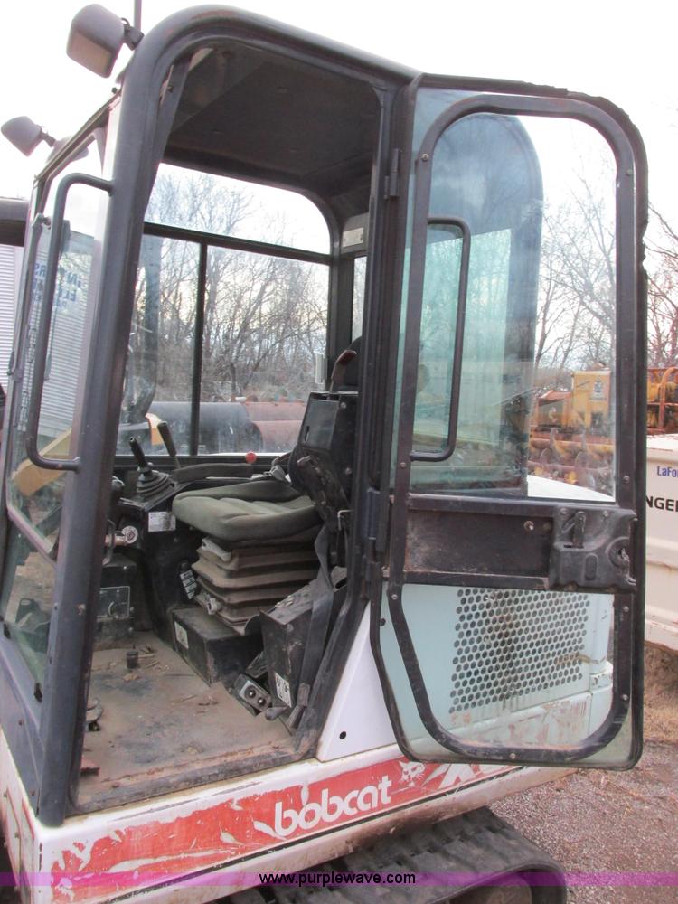 image for item F4281 1997 Bobcat X331 compact excavator