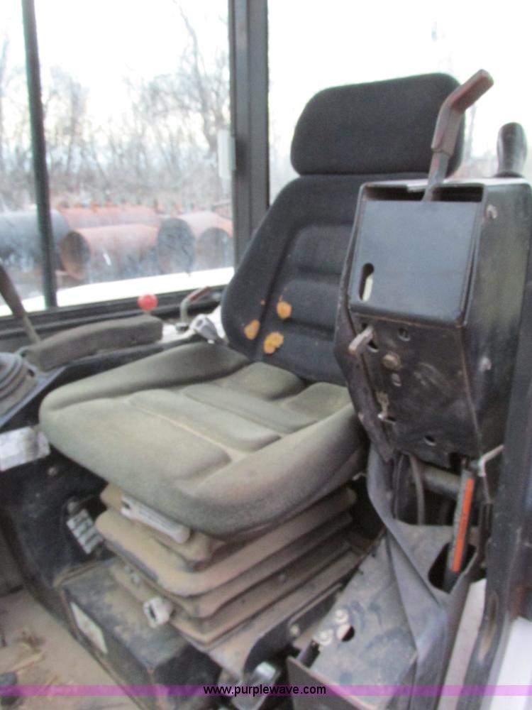 image for item F4281 1997 Bobcat X331 compact excavator